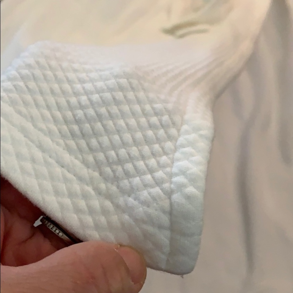 Pluto Robe - image 5